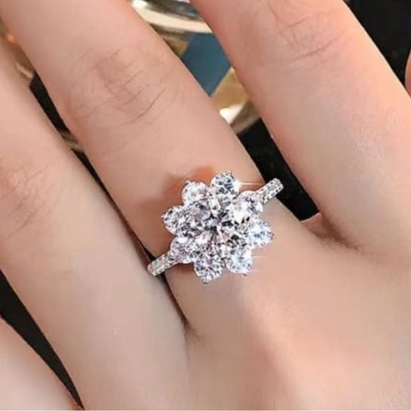 Solid 925 Sterling Silver Moissanite White Minimalist Band Ring - Picture 3 of 6